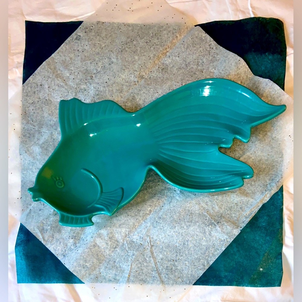 Thrift Store Find 1 Vintage Food Safe Teal🐟 Shaped Plate/Platter/Bowl/Decoration